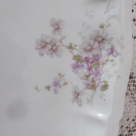 Lovely Lavender Purple Platter Thanksgiving Turkey Serving Platters - Picture 5 of 7